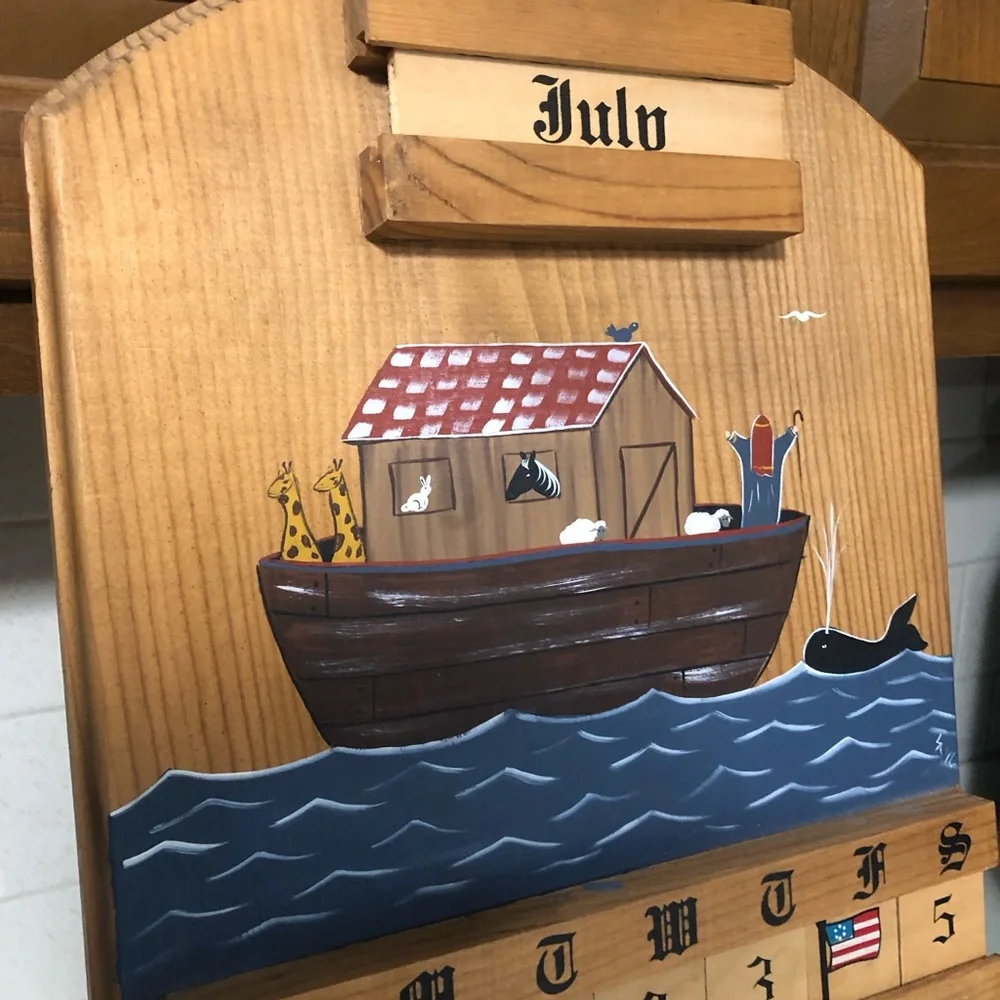 Vintage Wooden Perpetual Calendar Noah's Ark - Picture 8 of 16